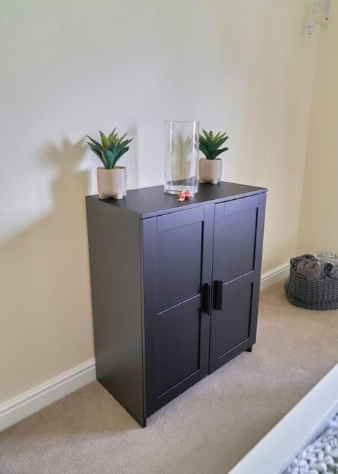 Stunning Luxury 2 Bed Apartment With En-Suite In Wokingham City Centre Extérieur photo